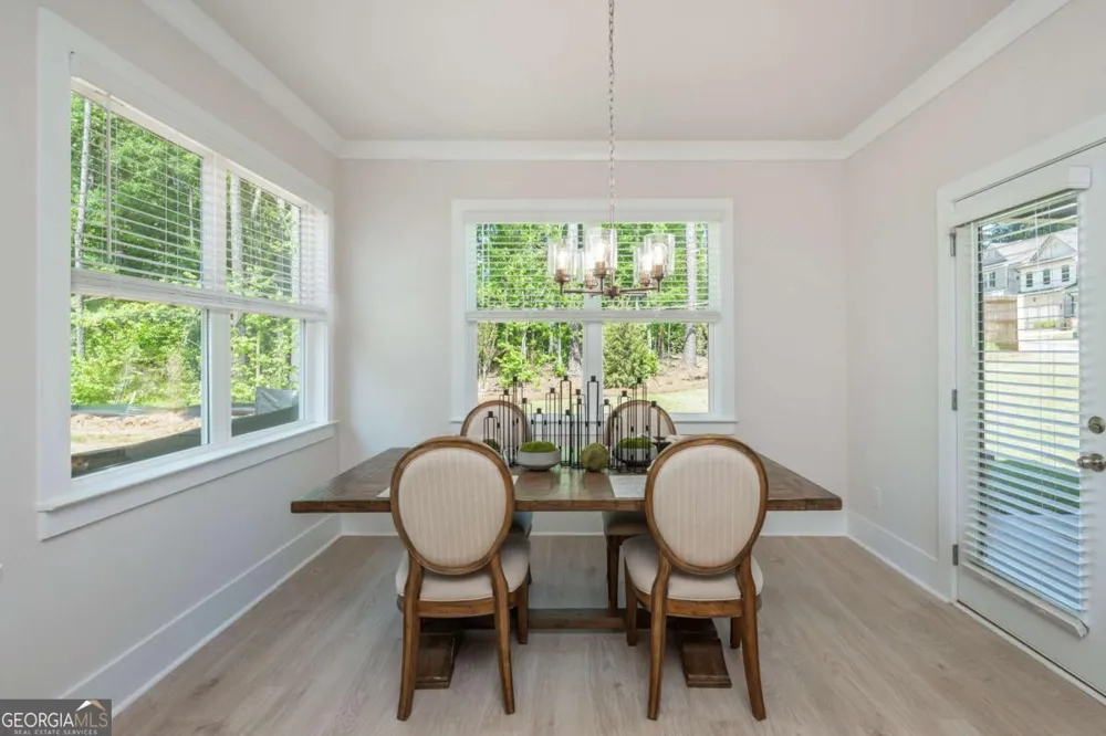 5587 Overview DR Flowery Branch, GA 30542