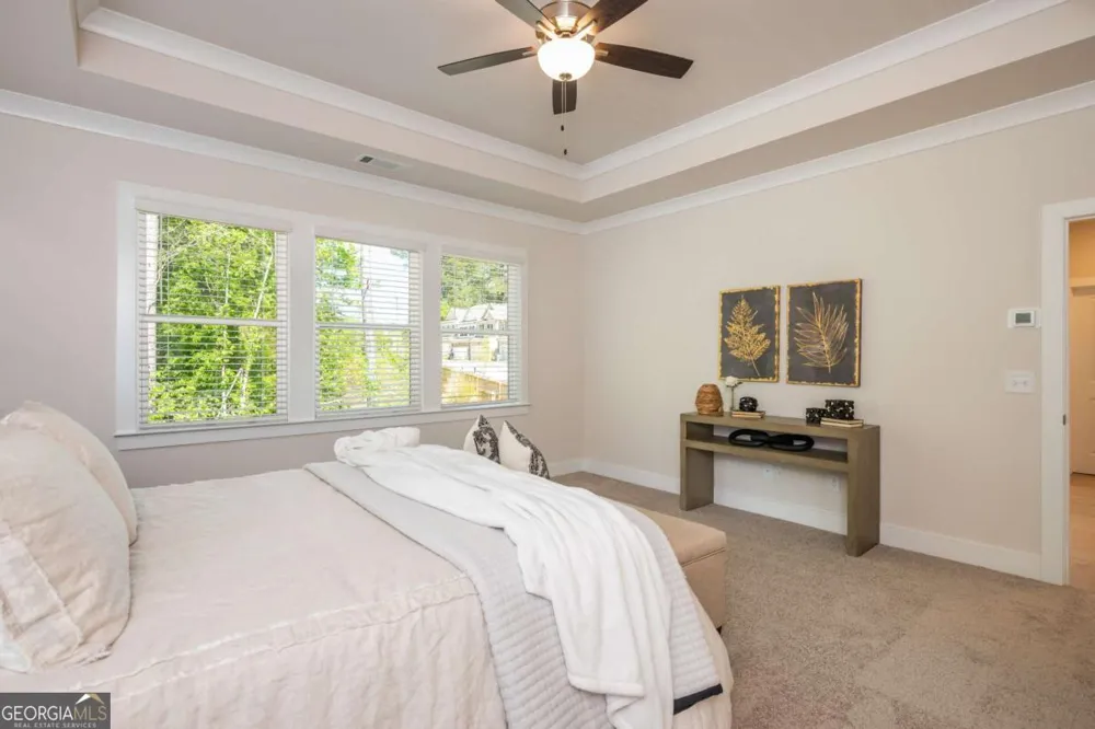 5587 Overview DR Flowery Branch, GA 30542