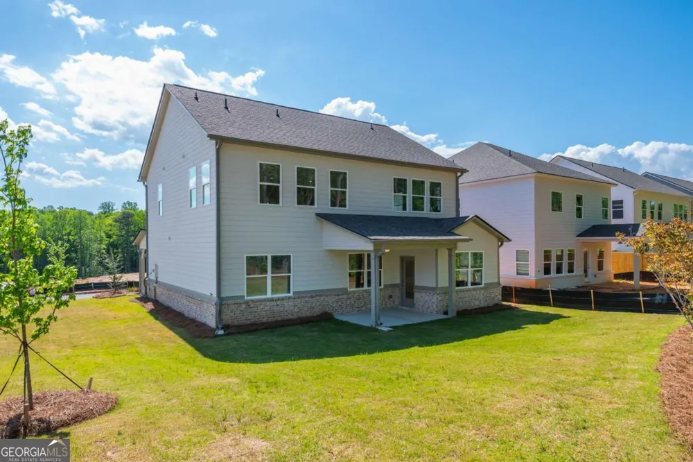 5587 Overview DR Flowery Branch, GA 30542