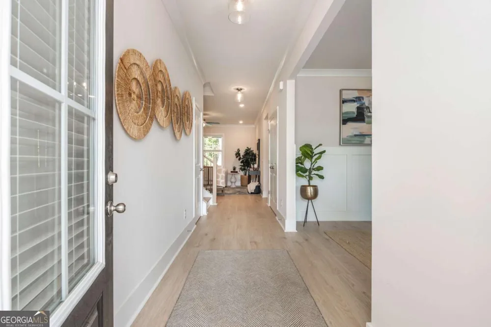 5587 Overview DR Flowery Branch, GA 30542