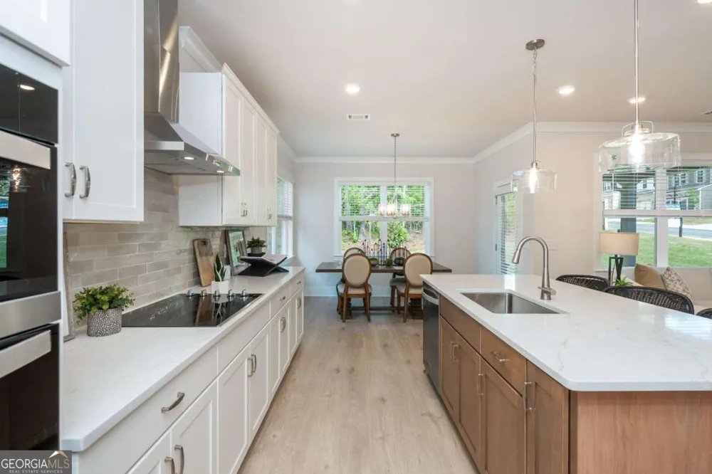 5587 Overview DR Flowery Branch, GA 30542