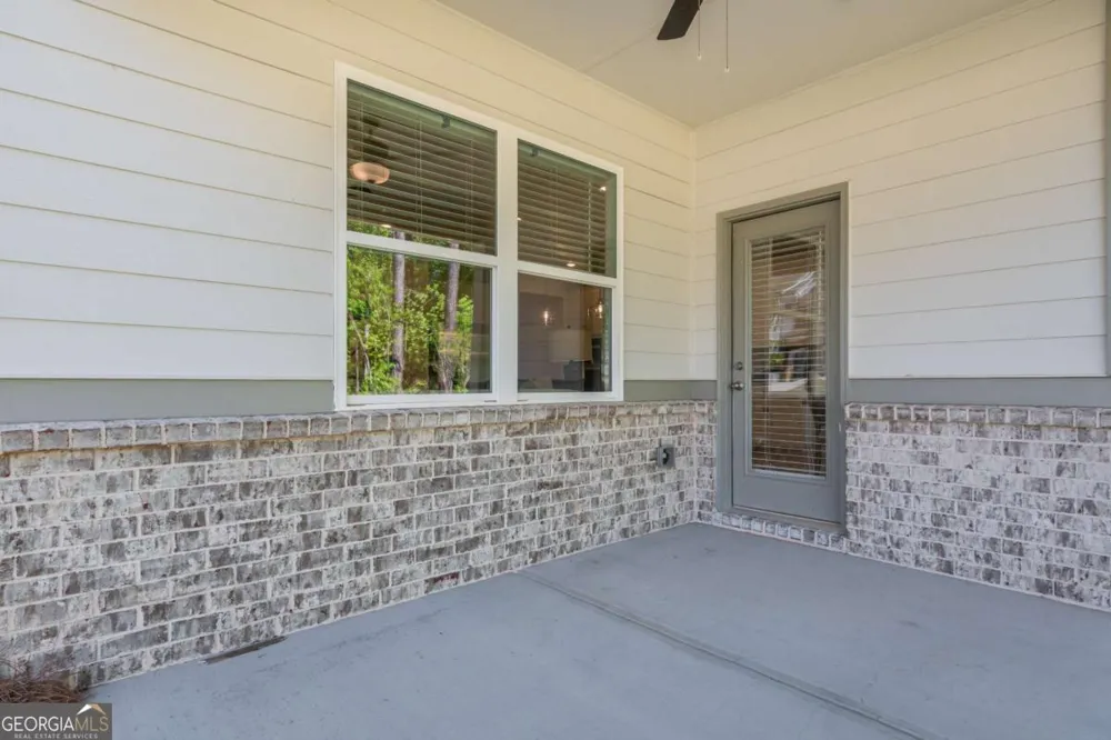 5587 Overview DR Flowery Branch, GA 30542