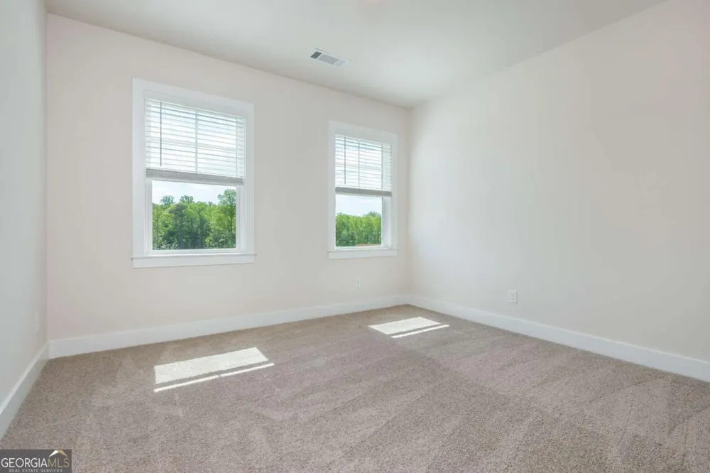 5587 Overview DR Flowery Branch, GA 30542