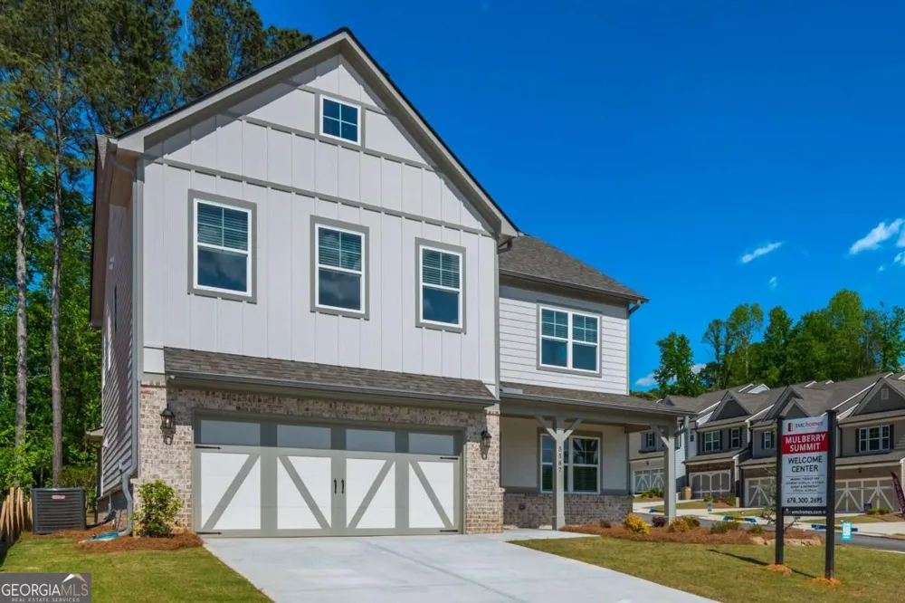 5587 Overview DR Flowery Branch, GA 30542