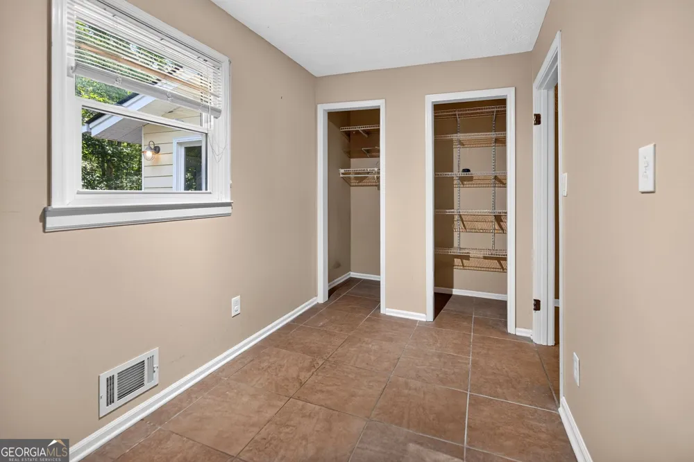 121 Broom BLVD Fayetteville, GA 30215