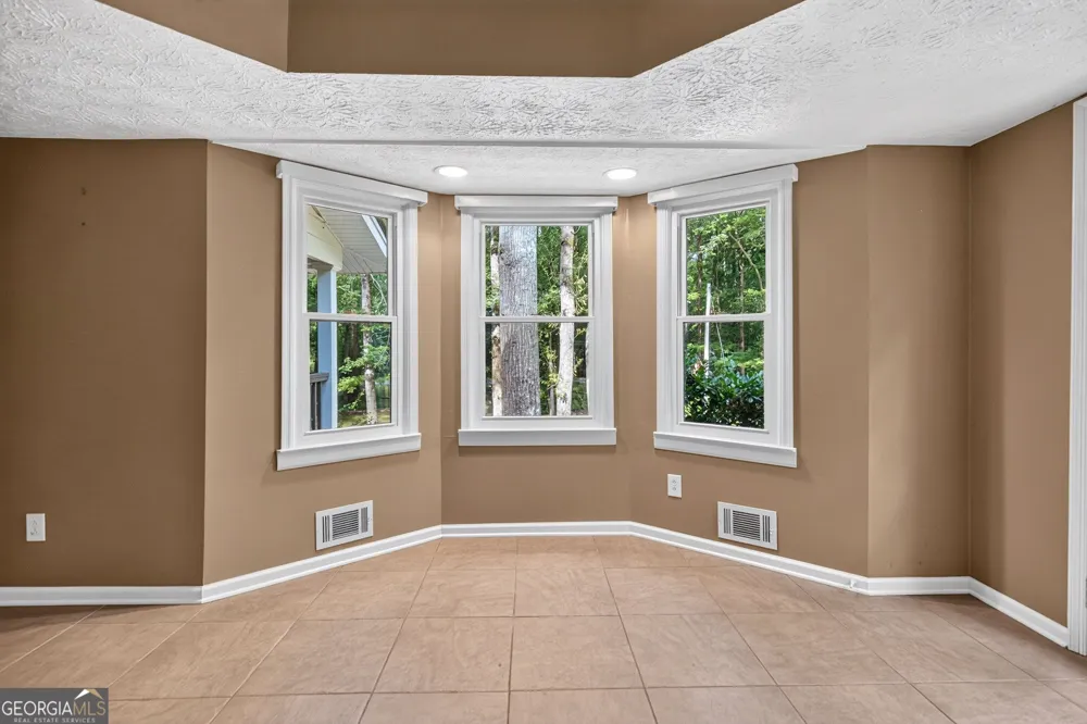 121 Broom BLVD Fayetteville, GA 30215