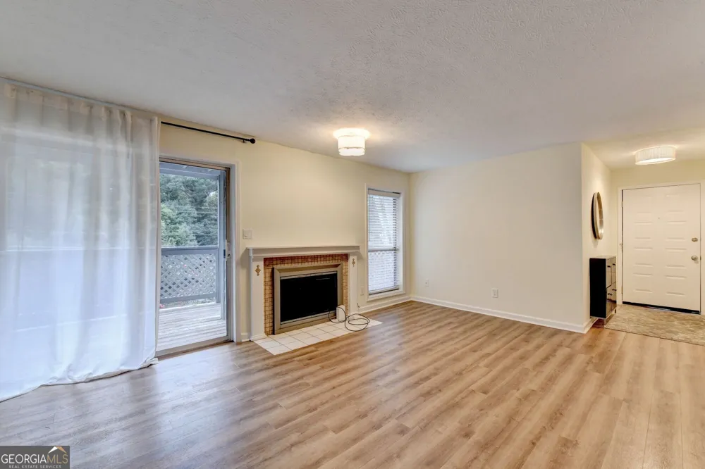 1305 Weatherstone WAY NE Atlanta, GA 30324