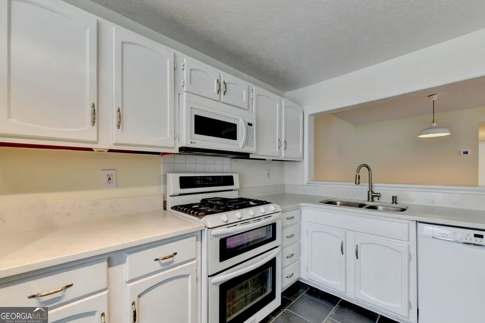 1305 Weatherstone WAY NE Atlanta, GA 30324