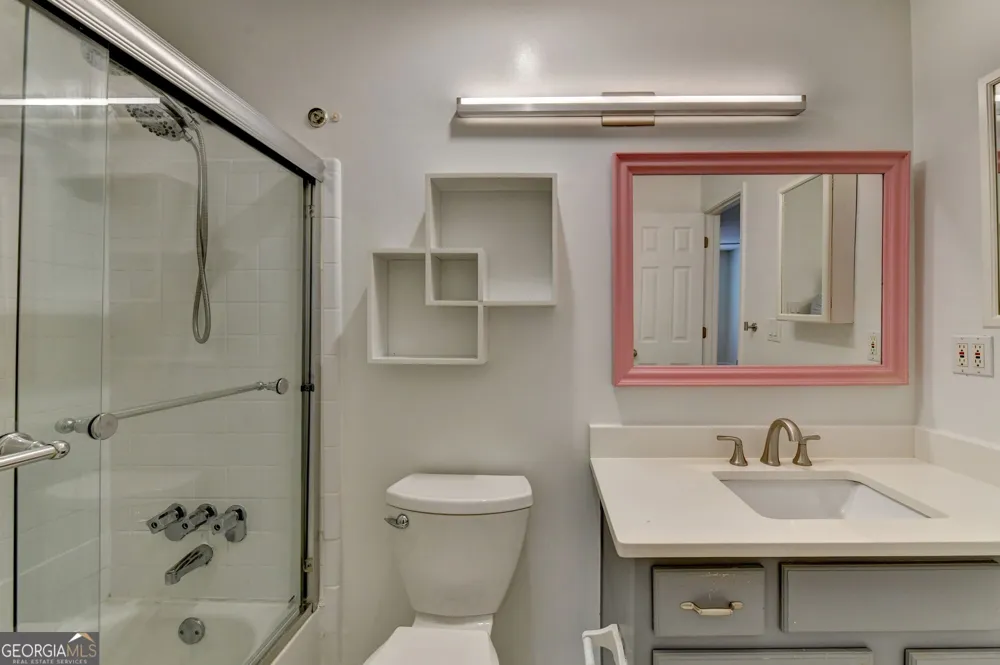1305 Weatherstone WAY NE Atlanta, GA 30324