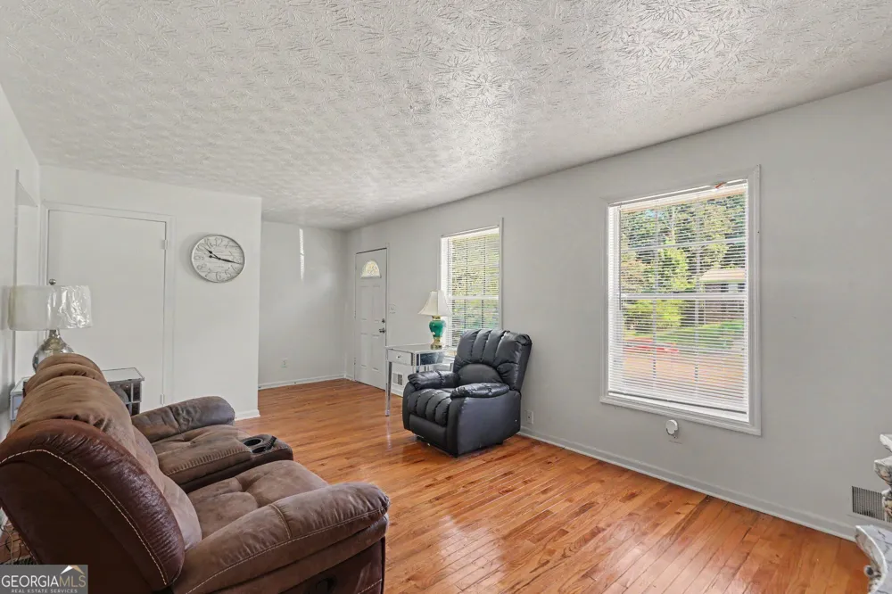 6184 Marilla ST Douglasville, GA 30135