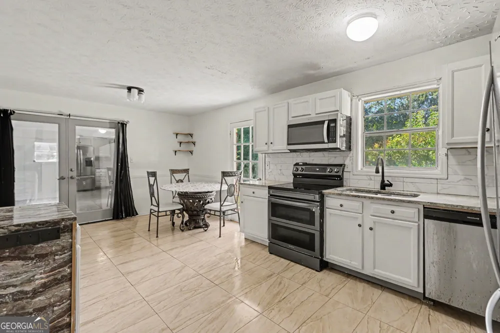 6184 Marilla ST Douglasville, GA 30135