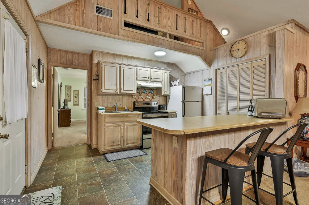 106 Chalet CIR Pine Mountain, GA 31822
