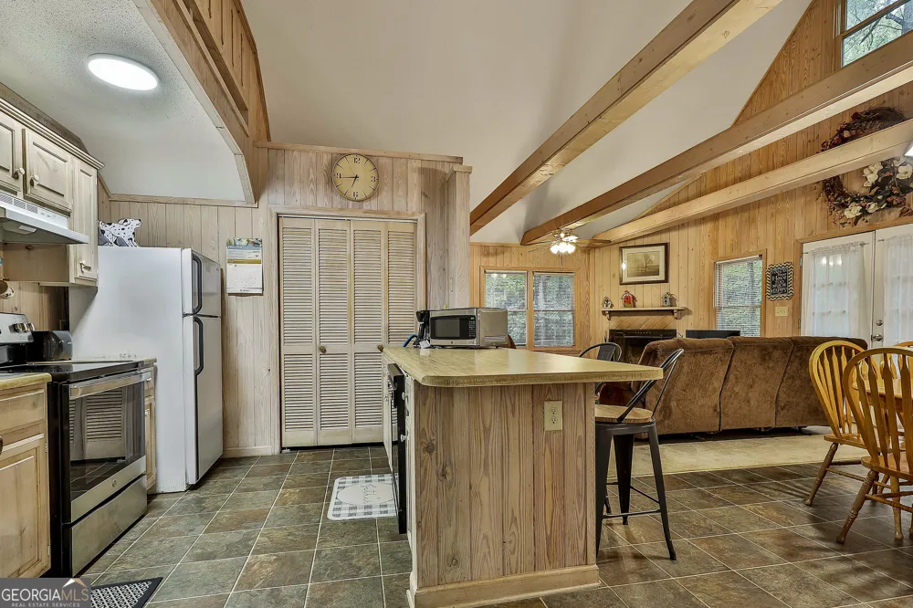 106 Chalet CIR Pine Mountain, GA 31822