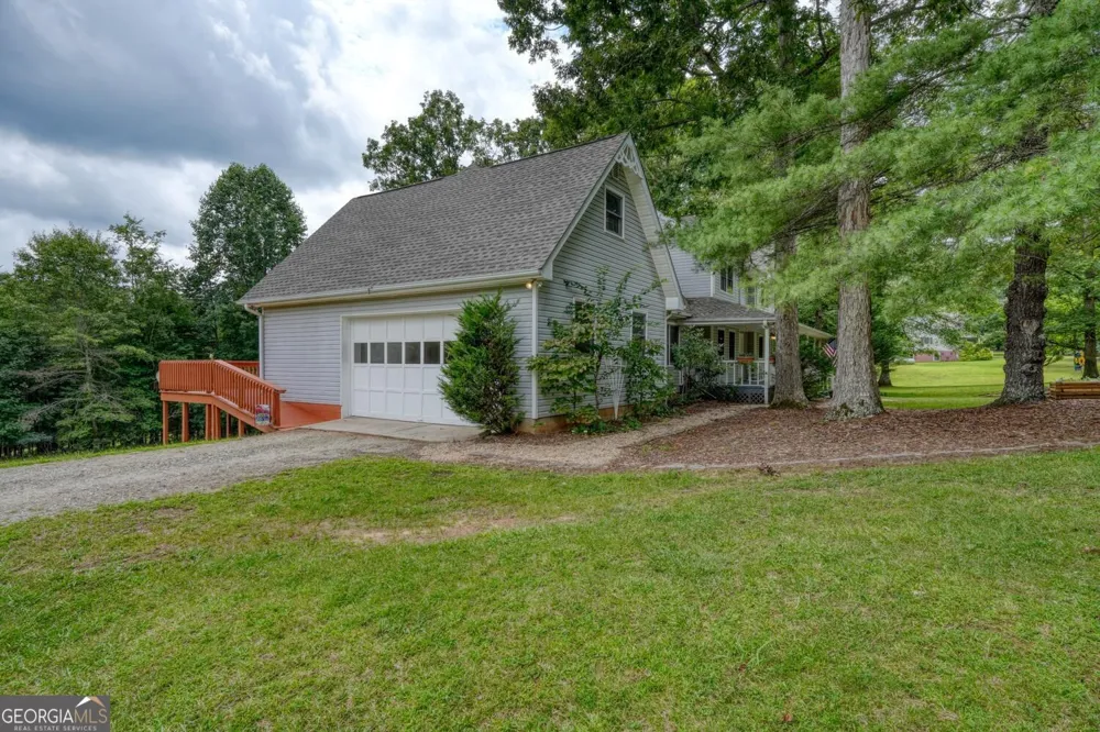 151 Sharp Top Circle Blairsville, GA 30512