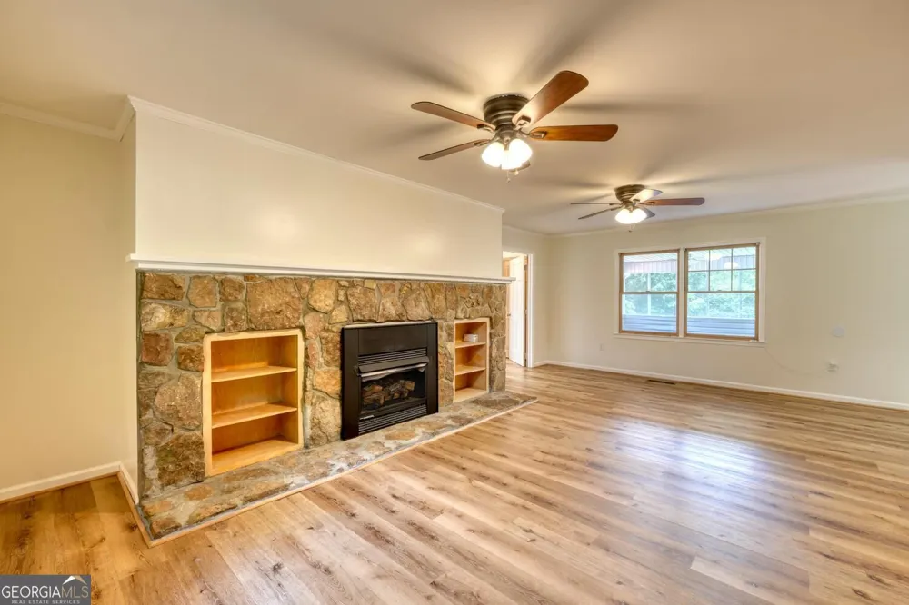 151 Sharp Top Circle Blairsville, GA 30512