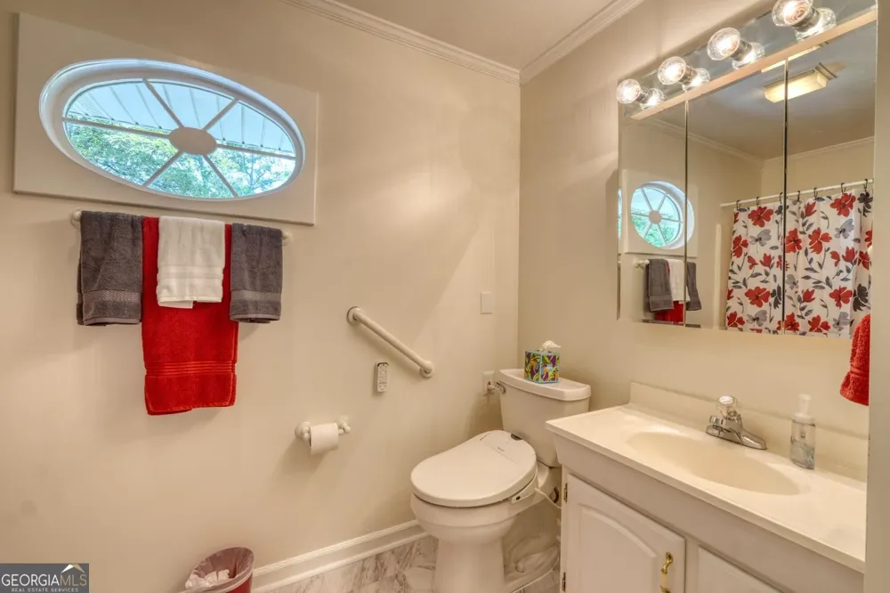 151 Sharp Top Circle Blairsville, GA 30512