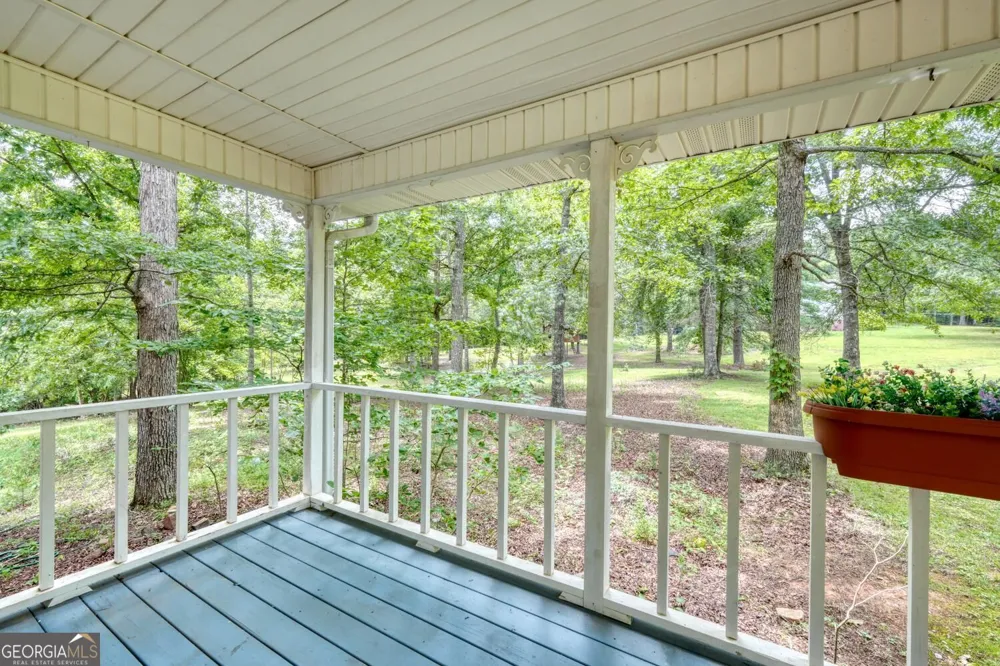 151 Sharp Top Circle Blairsville, GA 30512