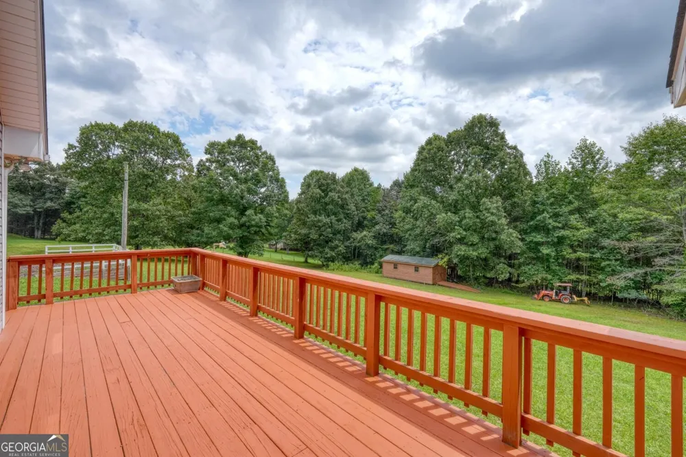151 Sharp Top Circle Blairsville, GA 30512