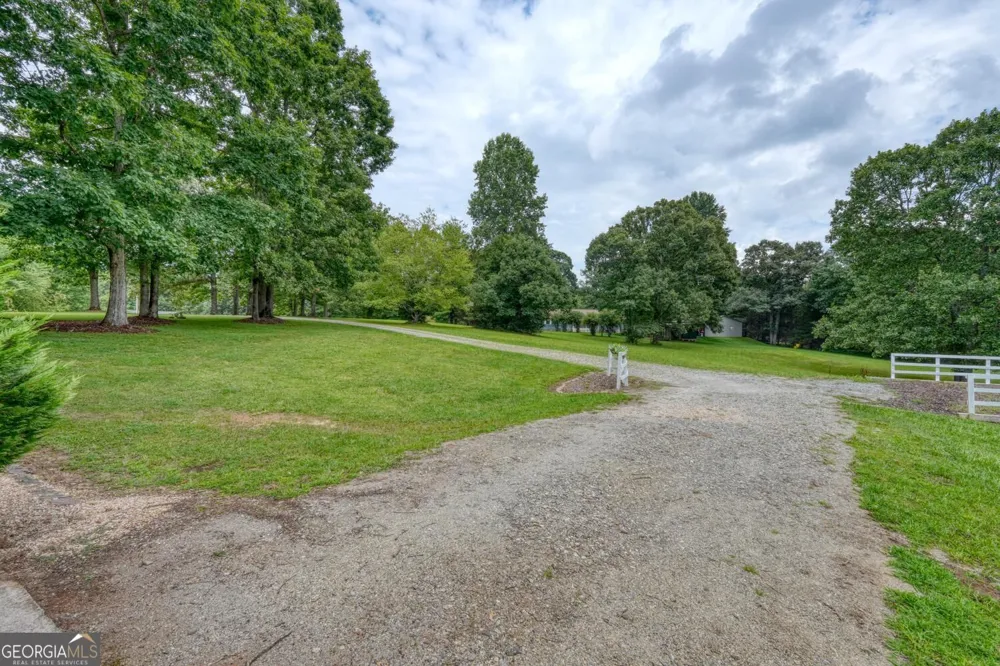 151 Sharp Top Circle Blairsville, GA 30512