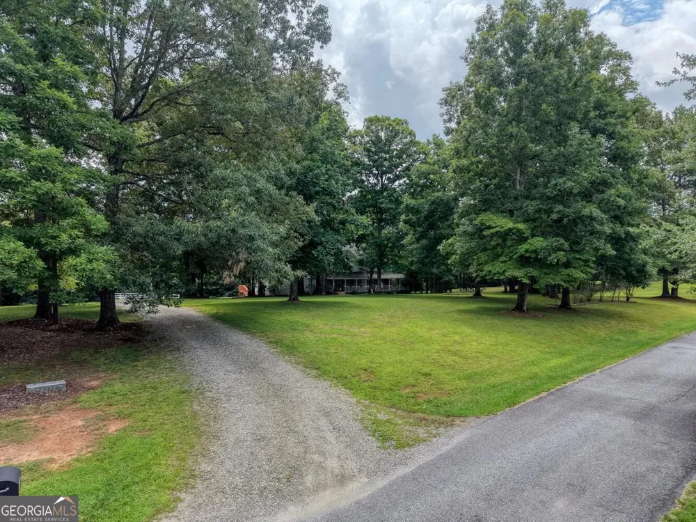 151 Sharp Top Circle Blairsville, GA 30512