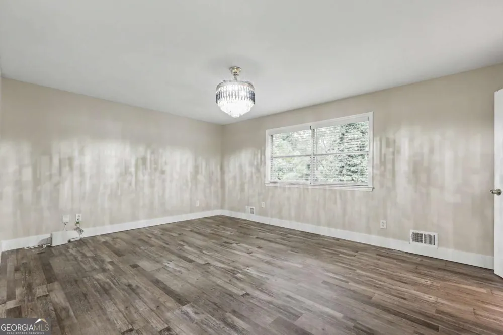 2276 Skyline DR Gainesville, GA 30501