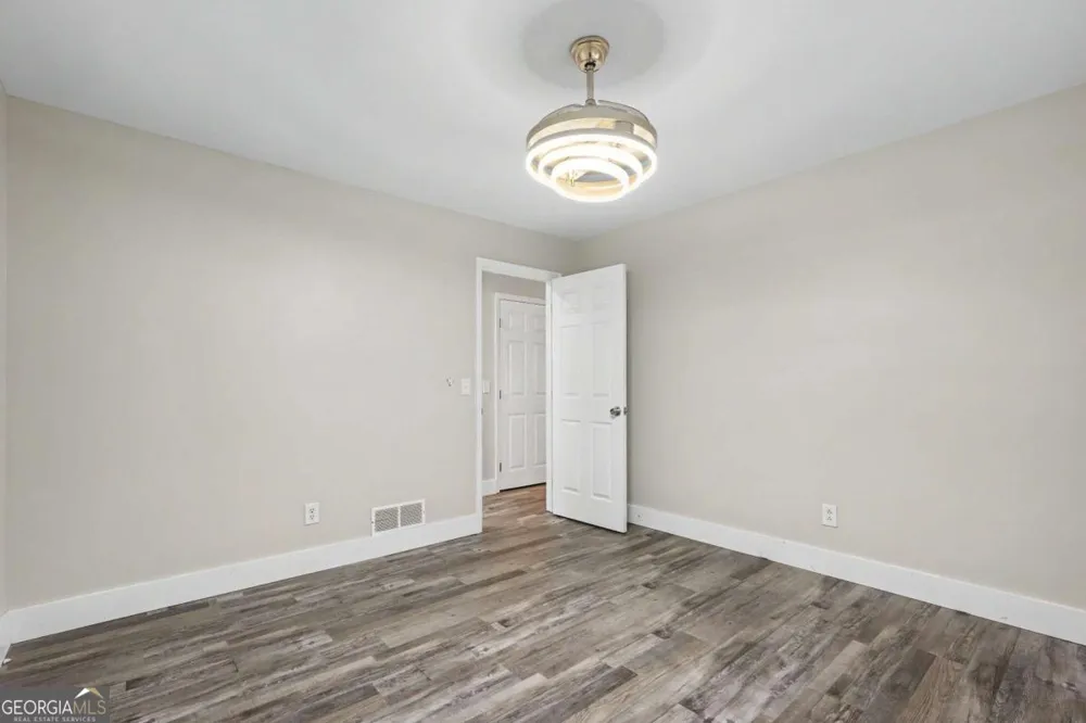 2276 Skyline DR Gainesville, GA 30501