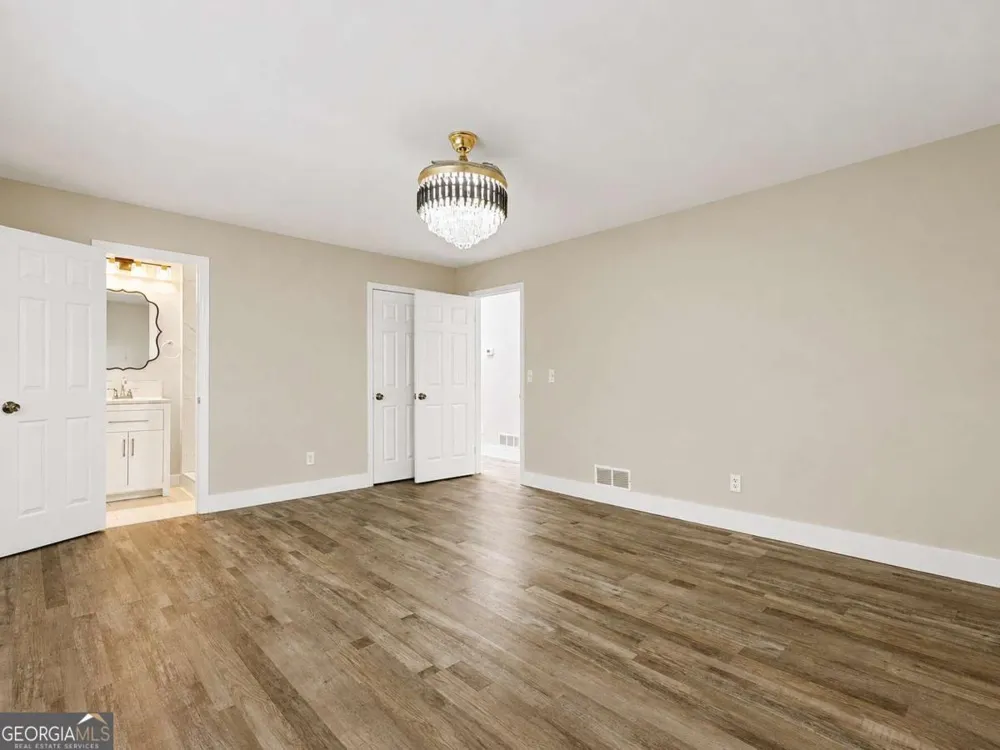 2276 Skyline DR Gainesville, GA 30501