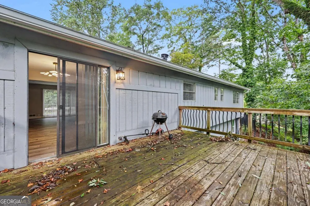 2276 Skyline DR Gainesville, GA 30501