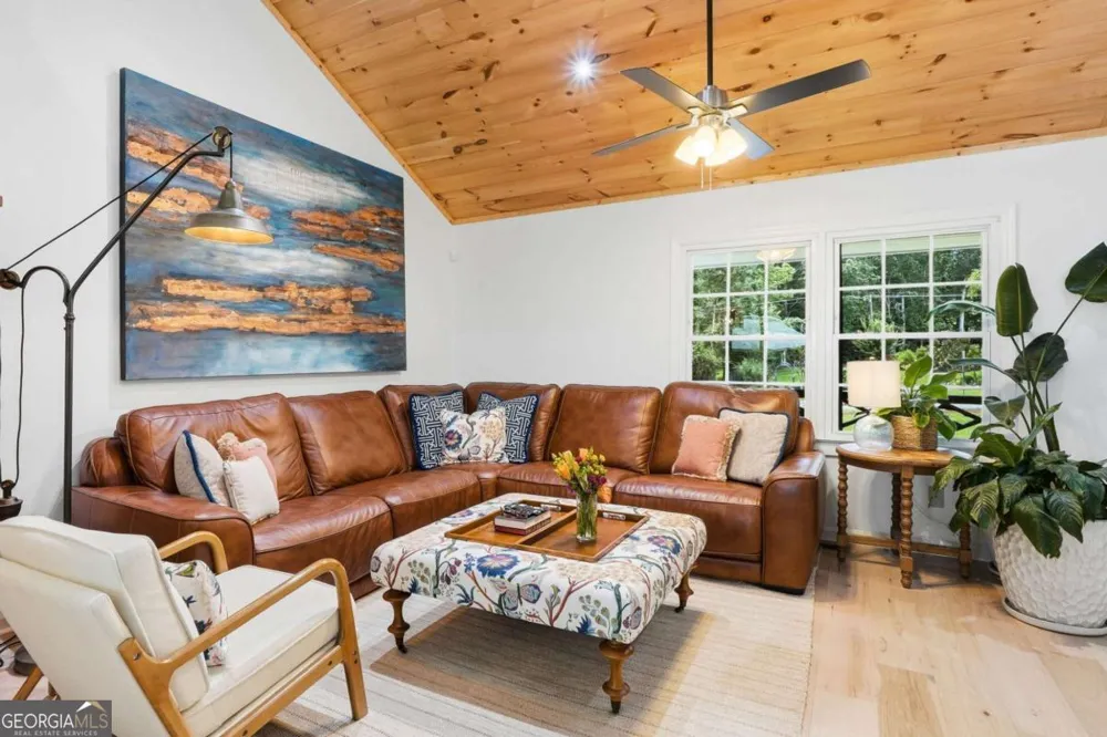 903 Pine CIR Woodstock, GA 30189