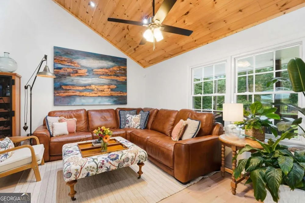 903 Pine CIR Woodstock, GA 30189
