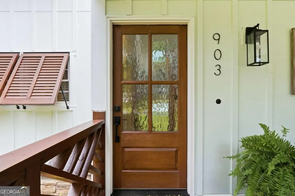 903 Pine CIR Woodstock, GA 30189