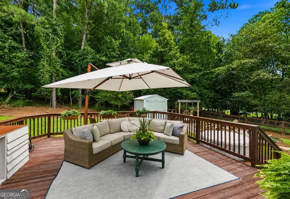903 Pine CIR Woodstock, GA 30189