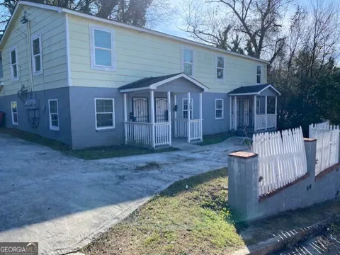 2208 Roosevelt AVE