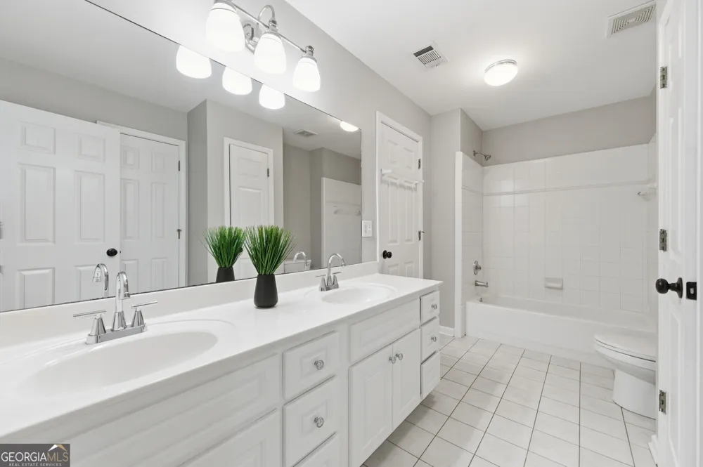 2570 Wood Creek CT Dacula, GA 30019