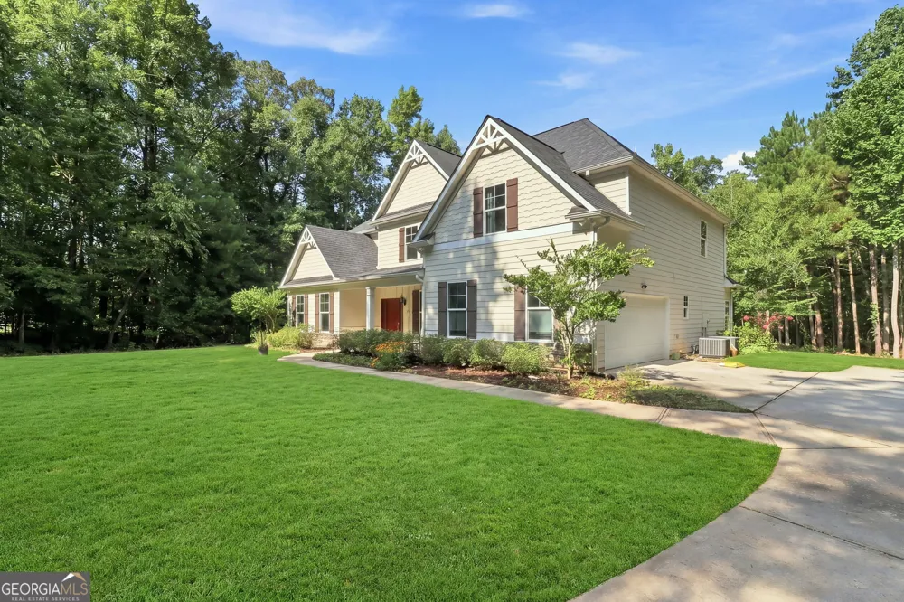48 Cureton LN Moreland, GA 30259