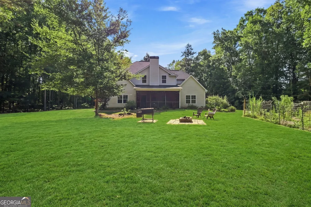 48 Cureton LN Moreland, GA 30259