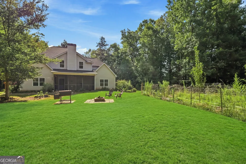 48 Cureton LN Moreland, GA 30259