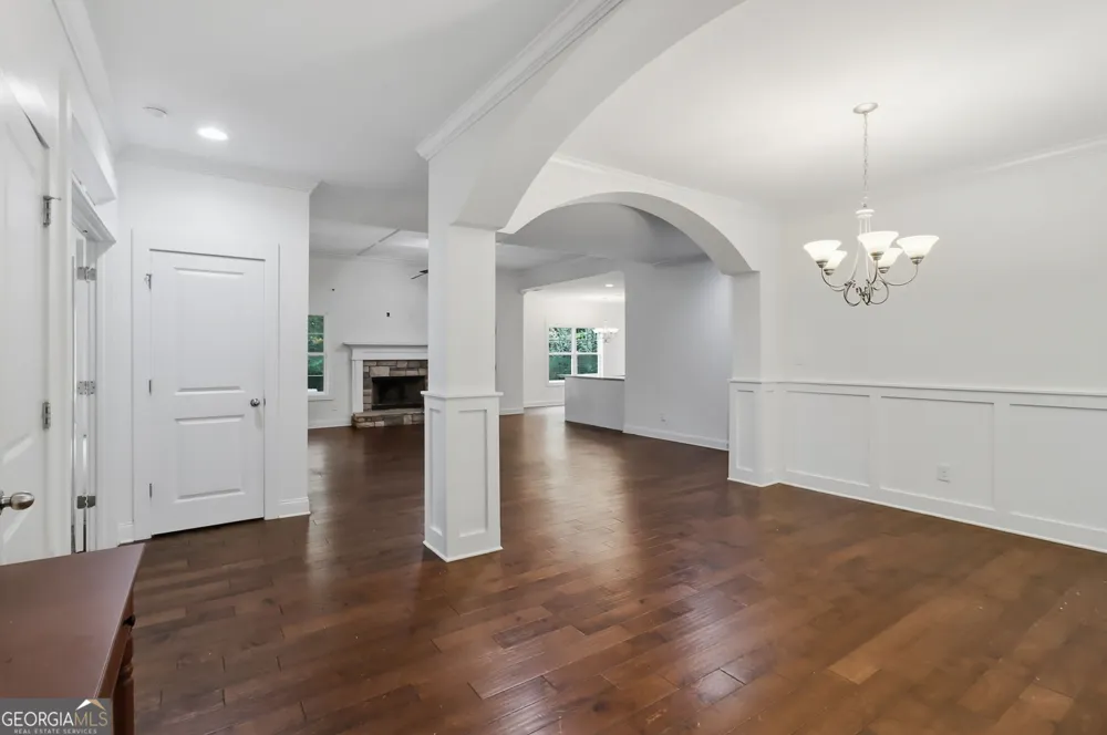 48 Cureton LN Moreland, GA 30259