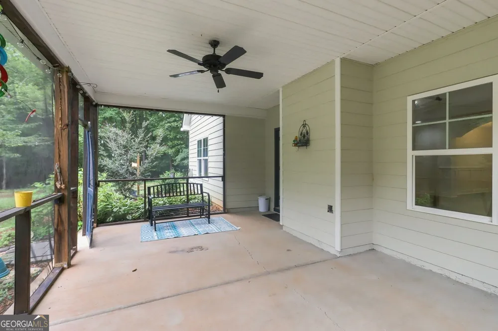 48 Cureton LN Moreland, GA 30259