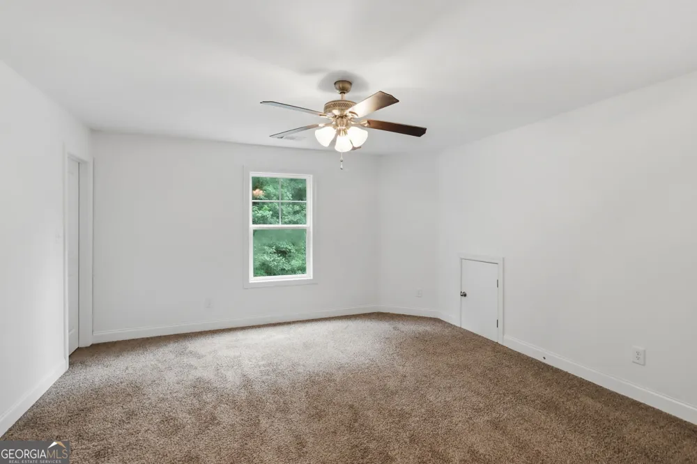 48 Cureton LN Moreland, GA 30259
