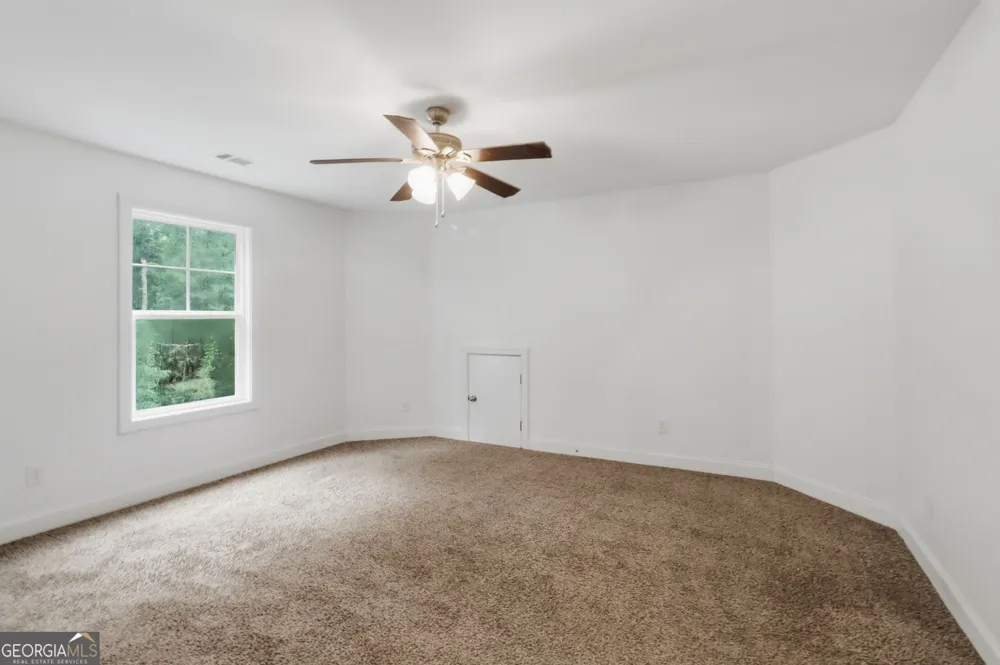 48 Cureton LN Moreland, GA 30259