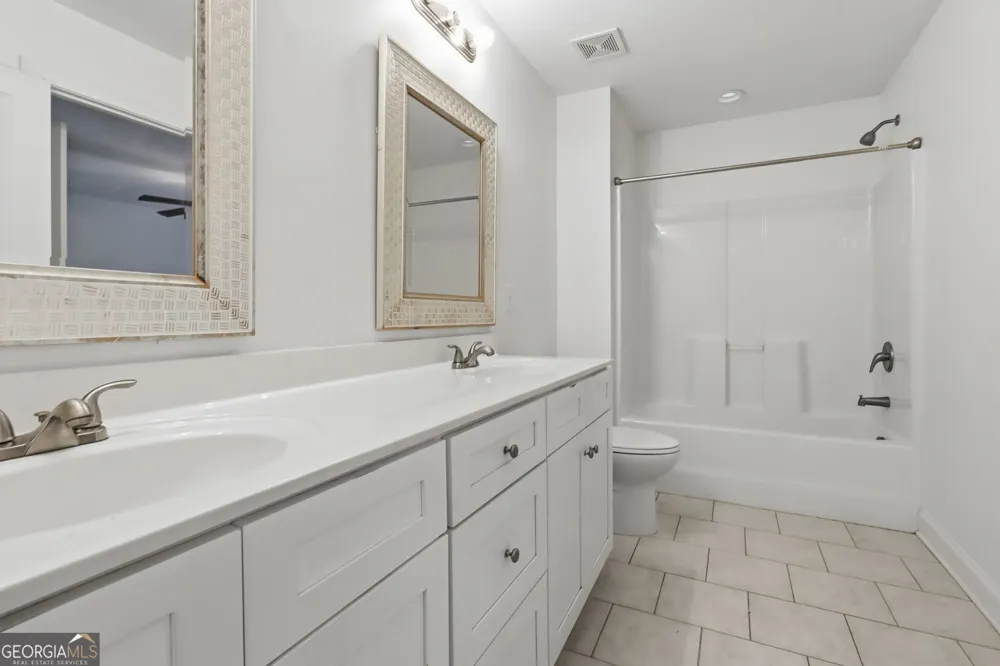 48 Cureton LN Moreland, GA 30259