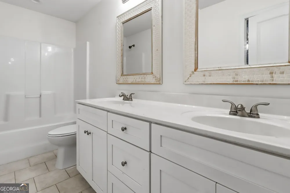 48 Cureton LN Moreland, GA 30259