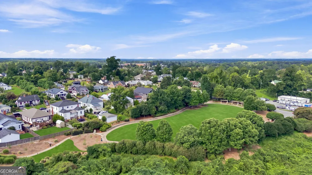 48 Cureton LN Moreland, GA 30259