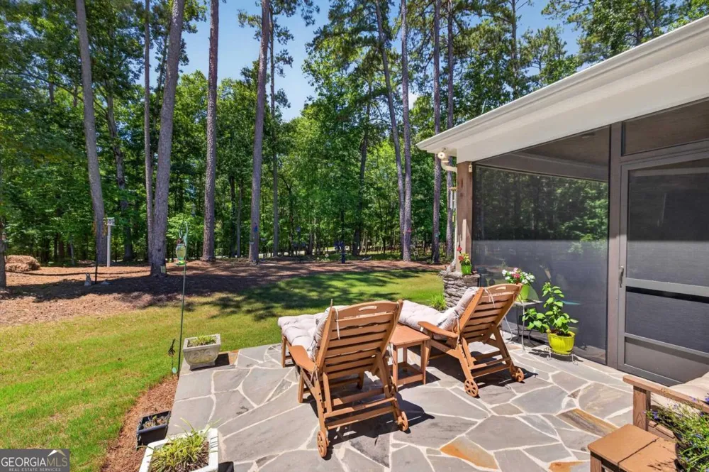 2171 Osprey Poynte Greensboro, GA 30642