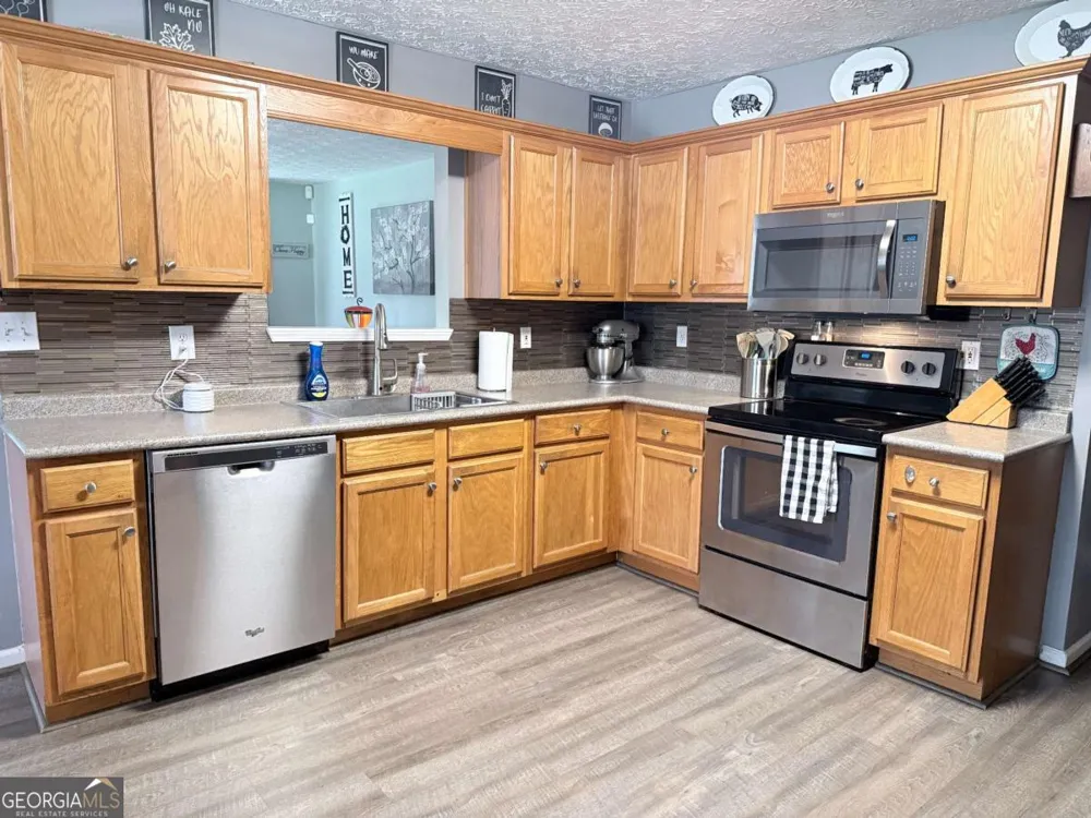 120 Pleasant Hills DR Covington, GA 30016