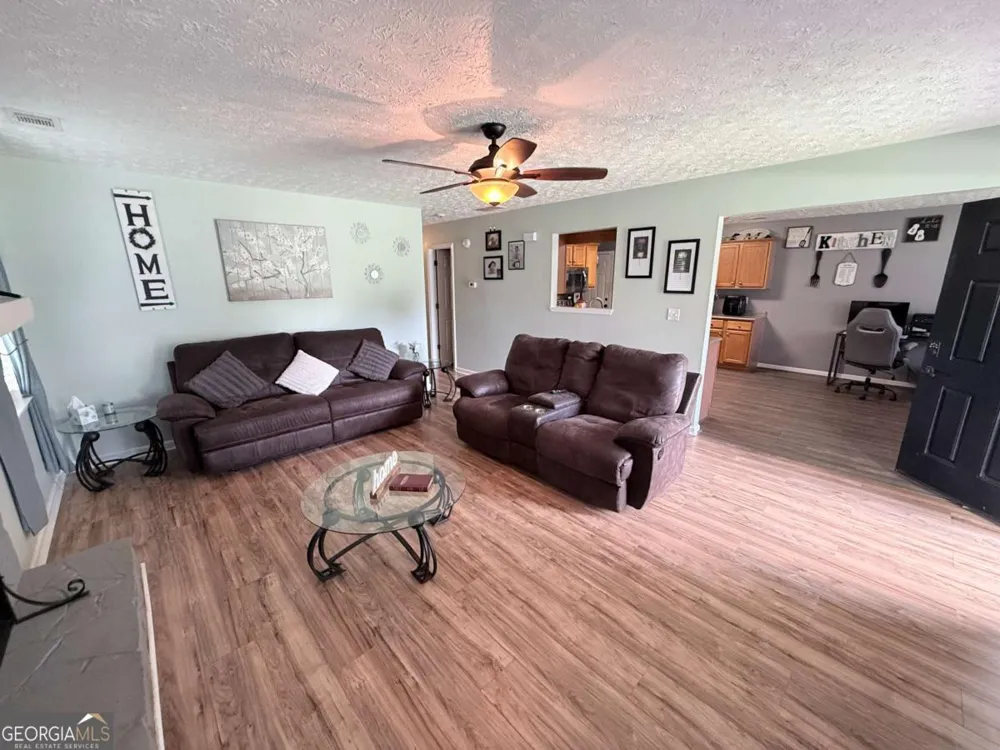120 Pleasant Hills DR Covington, GA 30016