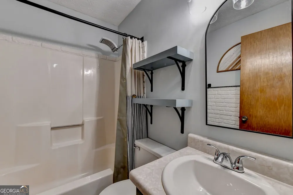 4410 Meadow TRL Cumming, GA 30028