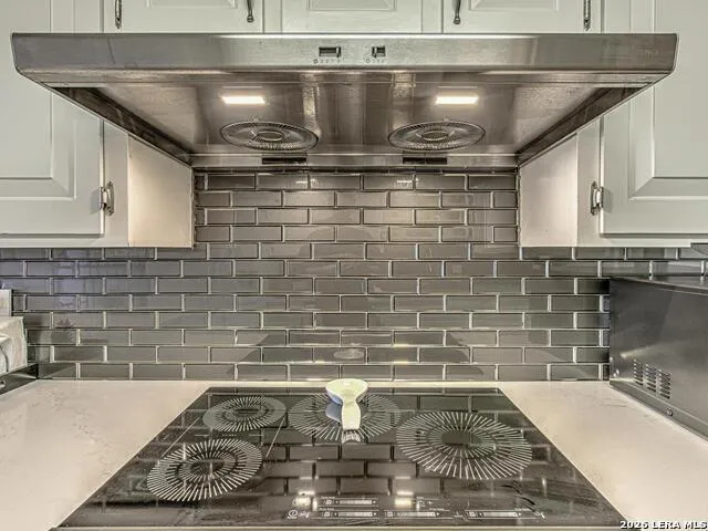 208 Riverside Dr Kingsland, TX 78639