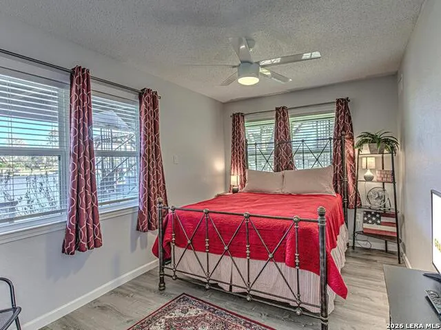 208 Riverside Dr Kingsland, TX 78639